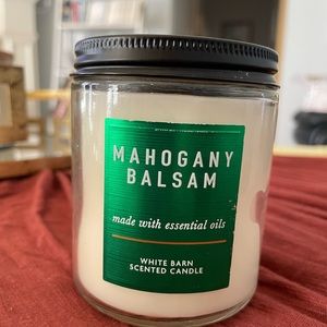 Brand New Bath and Body Works White Barn Mahogany Balsam Single Wick Candle